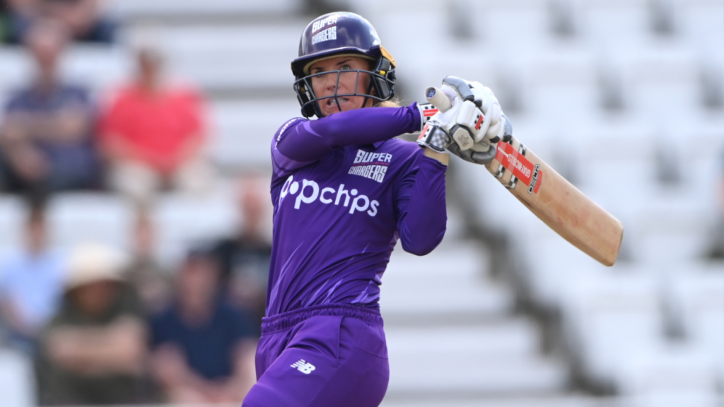 Danni Wyatt 69* fires Southern Brave to third win from three